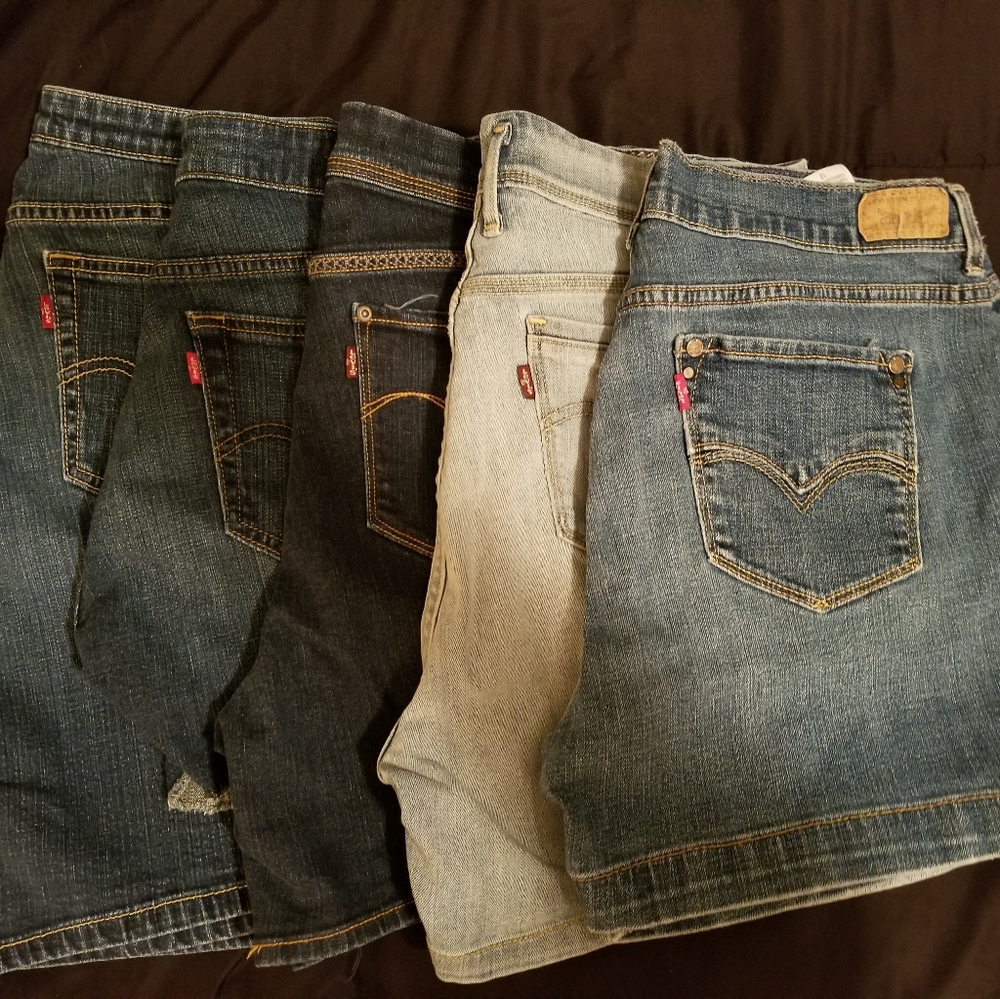 5 pair Women's Levi shorts